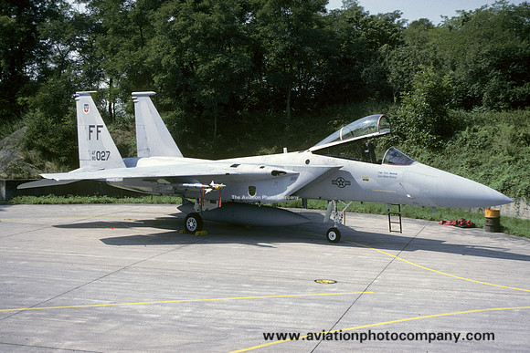 USAF 1 TFW 94 TFS McDonnell Douglas F-15C Eagle 80-0027/FF (1986)