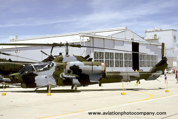US Marines Bell AH-1W Cobra 162532 (1986)