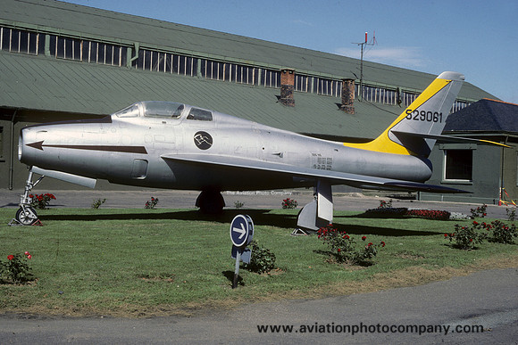 French Air Force Republic F-84F Thunderstreak 529061 displayed at Chateaudun (1987)