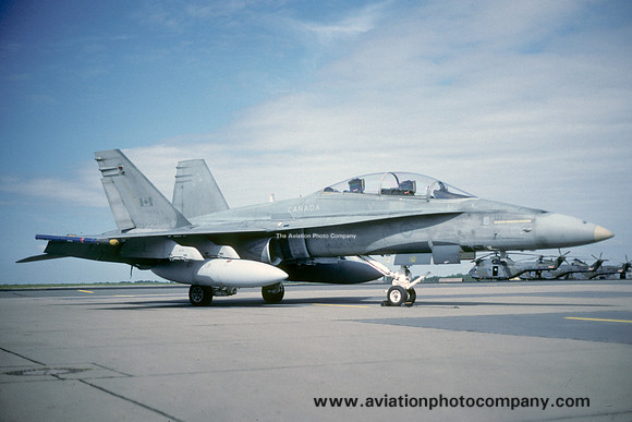 Canadian Air Force 1 CAG McDonnell Douglas CF-188 188923 (1989)