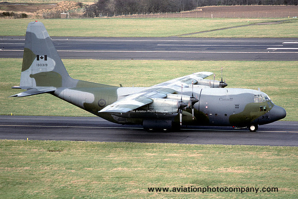Canadian Air Force Lockheed CC-130E Hercules 130319 (1990)