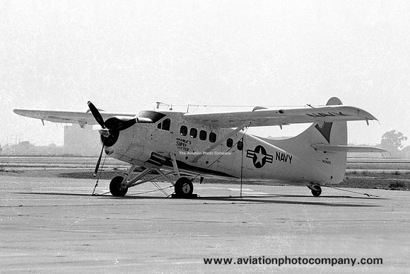 US Navy VX-6 DHC-3 U-1B Otter 142425 (1967)