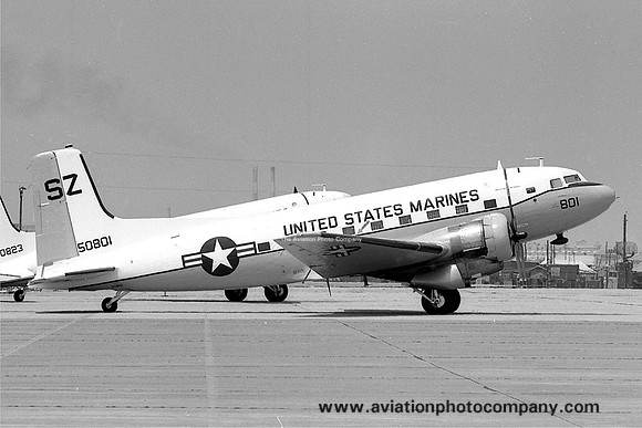 US Navy H&MS-17 Douglas C-117D Skytrain 50801/SZ (1973)