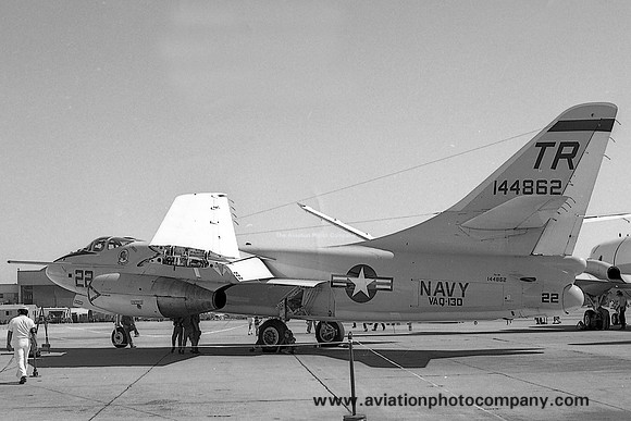 US Navy VAQ-130 Douglas TA-3B Skywarrior 144862/TR-22 (1973)