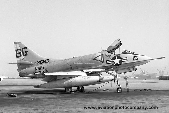US Navy Alameda Douglas A-4B Skyhawk 142693/6G-15