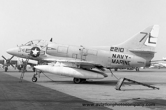 US Navy Los Alamitos Douglas A-4B Skyhawk 142210/7L-34