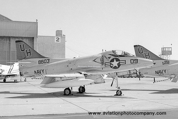 US Navy VC-7 Douglas A-4C Skyhawk 148603/UH-09 (1973)