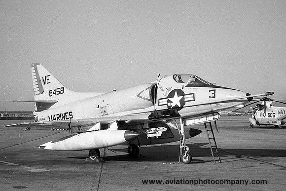 US Marines VMA-133 Douglas A-4C Skyhawk 148458/ME-3 (1973)