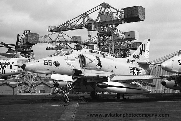US Navy VA-45 Douglas A-4E Skyhawk 151040/AU-663 on board USS Intrepid (1972)