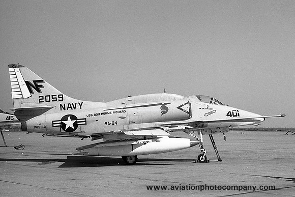 US Navy VA-94 Douglas A-4E Skyhawk 152059/NF-401 (1970)