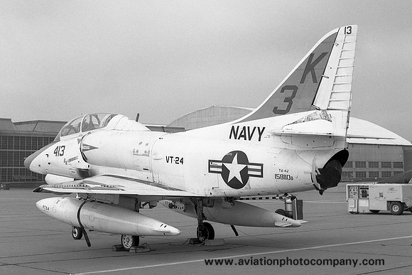 US Navy VT-24 Douglas TA-4J Skyhawk 158110/3K-413 (1973)