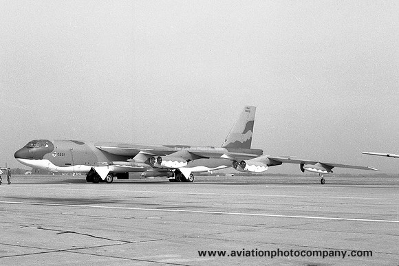 USAF 416 BW Boeing B-52G Stratofortress 58-0221 (1973)
