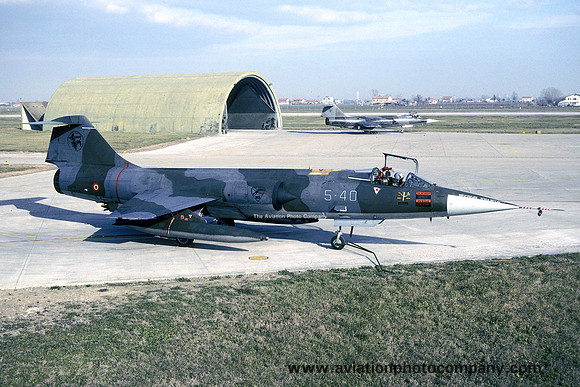 Italian Air Force 5 Stormo Lockheed F-104S Starfighter MM6876/5-40 (1995)