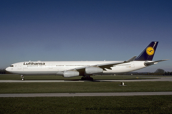 Lufthansa Airbus A340-300 D-AIGP (2000)