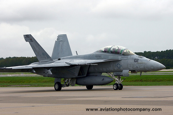 US Navy VFA-32 McDonnell Douglas F/A-18E Super Hornet 166664/AC-102 at NAS Oceana (2011)