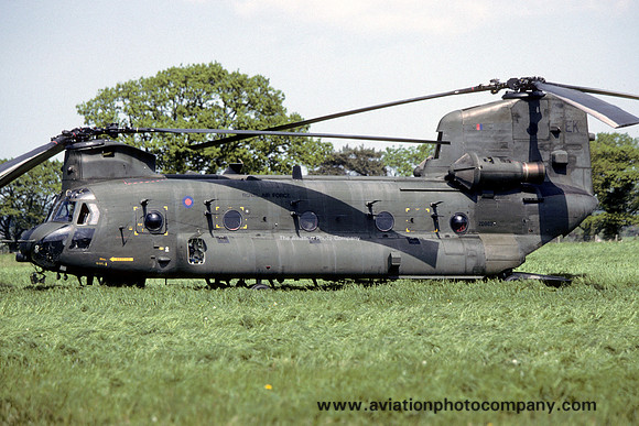 RAF 7 Squadron Vertol Chinook HC.2 ZD982/EK (1995)