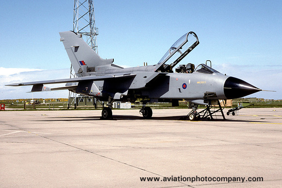 RAF 15 Squadron Panavia Tornado GR.1 ZA594 (1995)