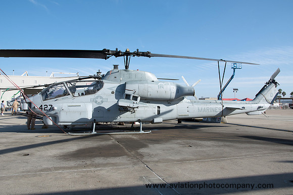 US Marines HMLAT-303 Bell AH-1W Cobra 165450/QT-427 at the Miramar Air Show (2016)