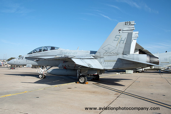 US Marines VMFAT-101 McDonnell Douglas F/A-18D Hornet 164224/SH-273 at the Miramar Air Show (2016)