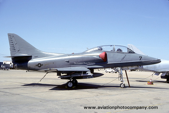 US Navy VC-12 Douglas TA-4F Skyhawk 153492/7 (1986)