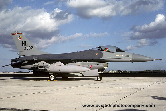 USAF 388 TFW 34 TFS General Dynamics F-16A Fighting Falcon 82-0992/HL (1986)