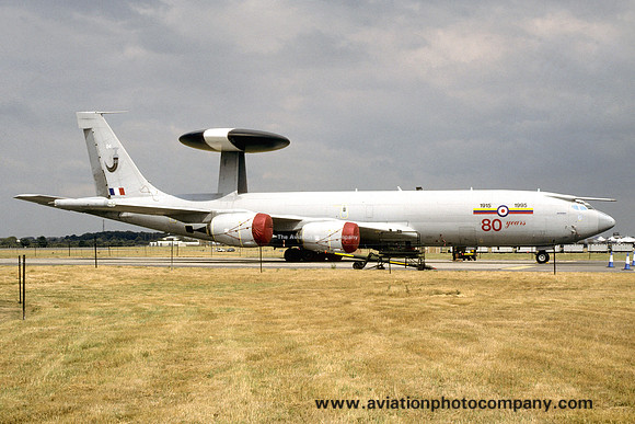RAF 8 Squadron Boeing E-3D Sentry AEW.1 ZH104 (1995)