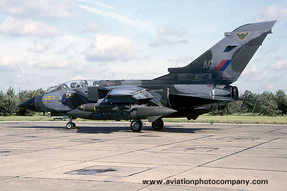 RAF 9 Squadron Panavia Tornado GR.1 ZD720/AG (1995)