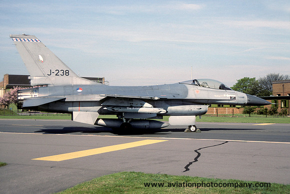 Dutch Air Force 322 Squadron General Dynamics F-16A Fighting Falcon J-238 (1990)