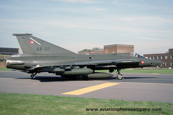 Danish Air Force Esk 729 SAAB Draken RF-35 AR-117 (1990)