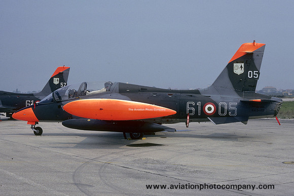 Italian Air Force 61 Stormo Aermacchi MB-339 MM54453/61-05 (1989)