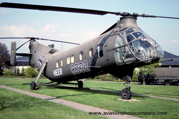 West German Army Vertol H-21C 83+32 displayed at Mendig (1990)