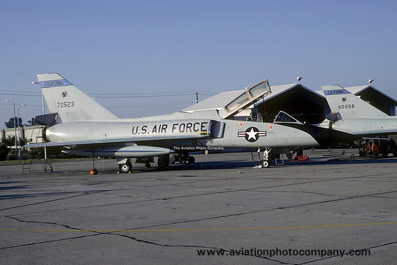 USAF California ANG 194 FIS Convair F-106B Delta Dart 57-2523 (1982)