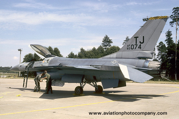 USAF 401 TFW 613 TFS General Dynamics F-16A Fighting Falcon 83-1074/TJ (1986)