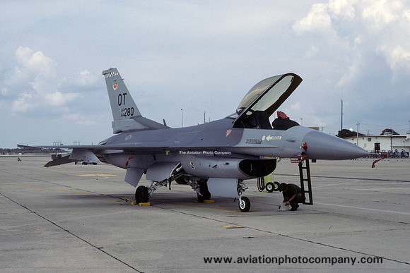 USAF 4485 TS General Dynamics F-16C Fighting Falcon 84-1280/OT (1986)
