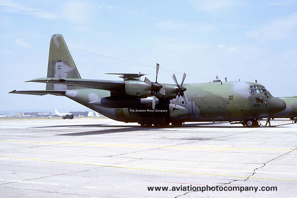 USAF Minnesota ANG 109 TAS Lockheed C-130E Hercules 62-1829 (1986)