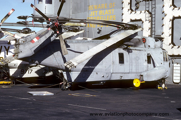 US Navy HS-9 Sikorsky SH-3H Sea King 148052/AJ-615 on board USS Nimitz (1986)