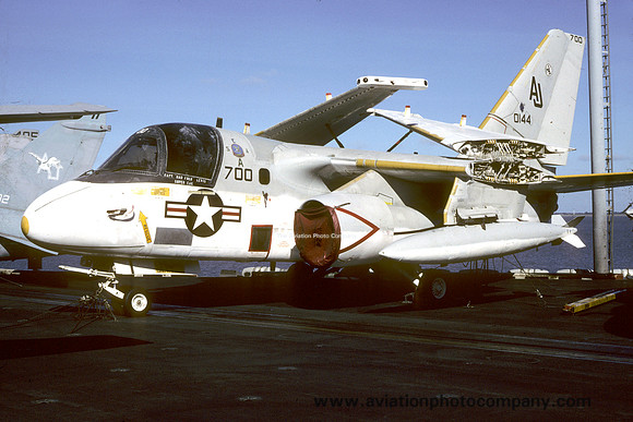 US Navy VS-24 Lockheed S-3A Viking 160144/AJ-700 on board USS Nimitz (1986)