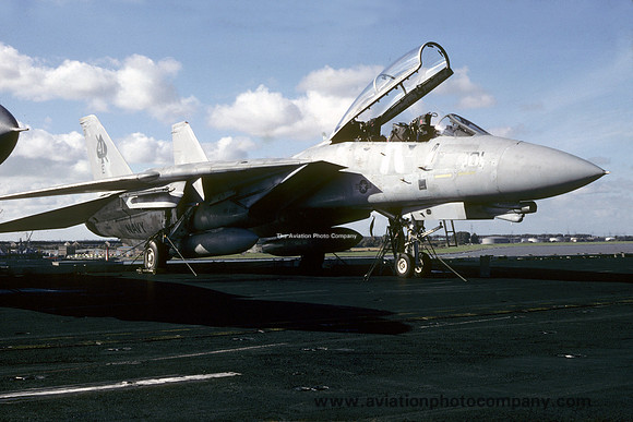 US Navy VF-41 Grumman F-14A Tomcat 160401/AJ-101 on board USS Nimitz (1986)
