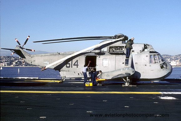 US Navy HS-7 Sikorsky SH-3H Sea King 148986/AC-614 on board USS John F. Kennedy (1986)