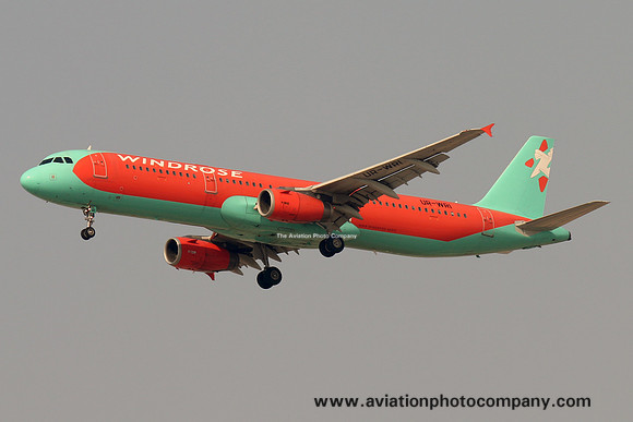 Windrose Airbus A321-200 UR-WRI at Dubai IAP (2016)
