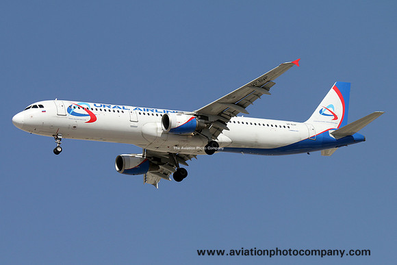 Ural Airlines Airbus A321-200 VP-BVP at Dubai IAP (2016)