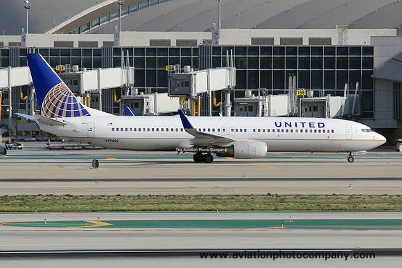 United Airlines Boeing 737-900ER N79402 at Los Angeles IAP (2014)