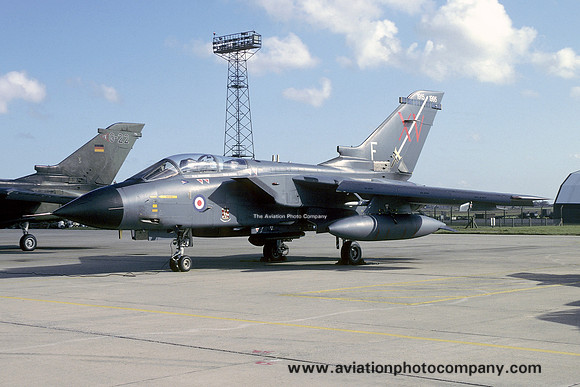 RAF 15 Squadron Panavia Tornado GR.1 ZA559 (1995)