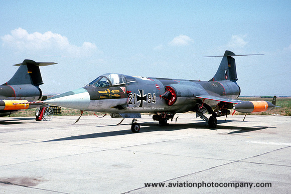 West German Air Force JBG32 Lockheed F-104G Starfighter 21+94 (1976)
