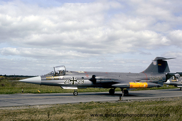 West German Navy MFG2 Lockheed/Fiat F-104G Starfighter 21+29 (1984)