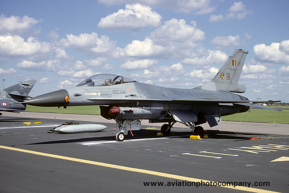 Belgian Air Force 10 Wing 31 Sml General Dynamics F-16A Fighting Falcon FA-88 (1990)