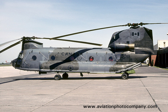 Canadian Air Force 450 Squadron Vertol CH-47D Chinook 147008 (1990)