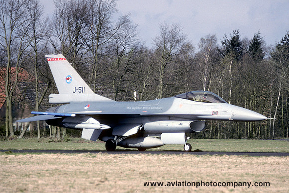 Dutch Air Force 313 Squadron General Dynamics F-16A Fighting Falcon J-511 (1990)