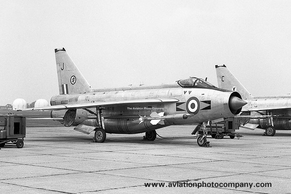 RAF 11 Squadron English Electric Lightning F.6 XS933/J (1968)