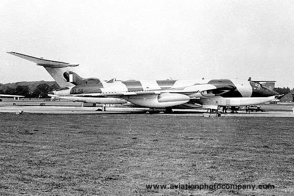 RAF Handley Page Victor B.2 XL511 wearing 100 Squadron markings